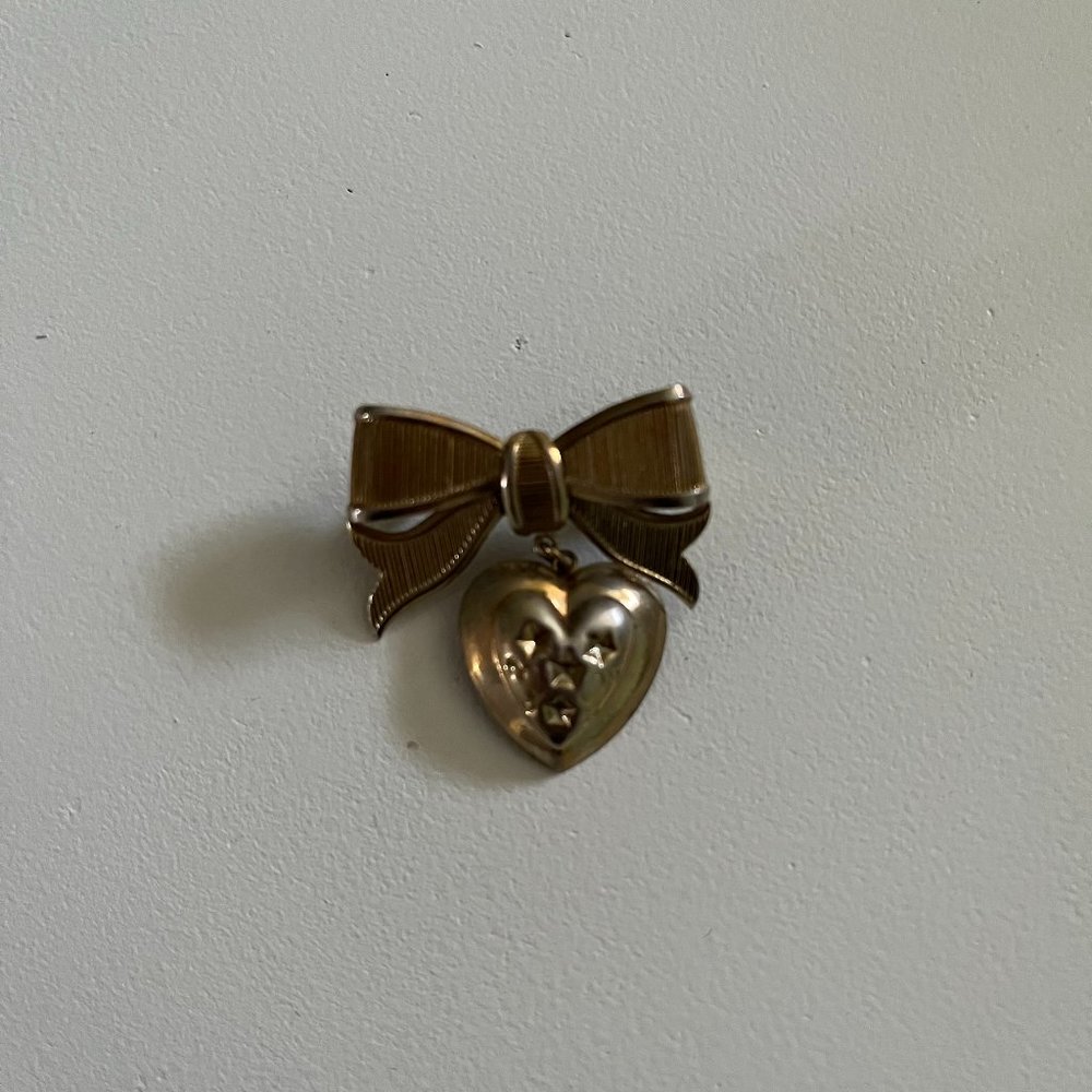 Vintage Bowtie & Heart Shaped Pin
